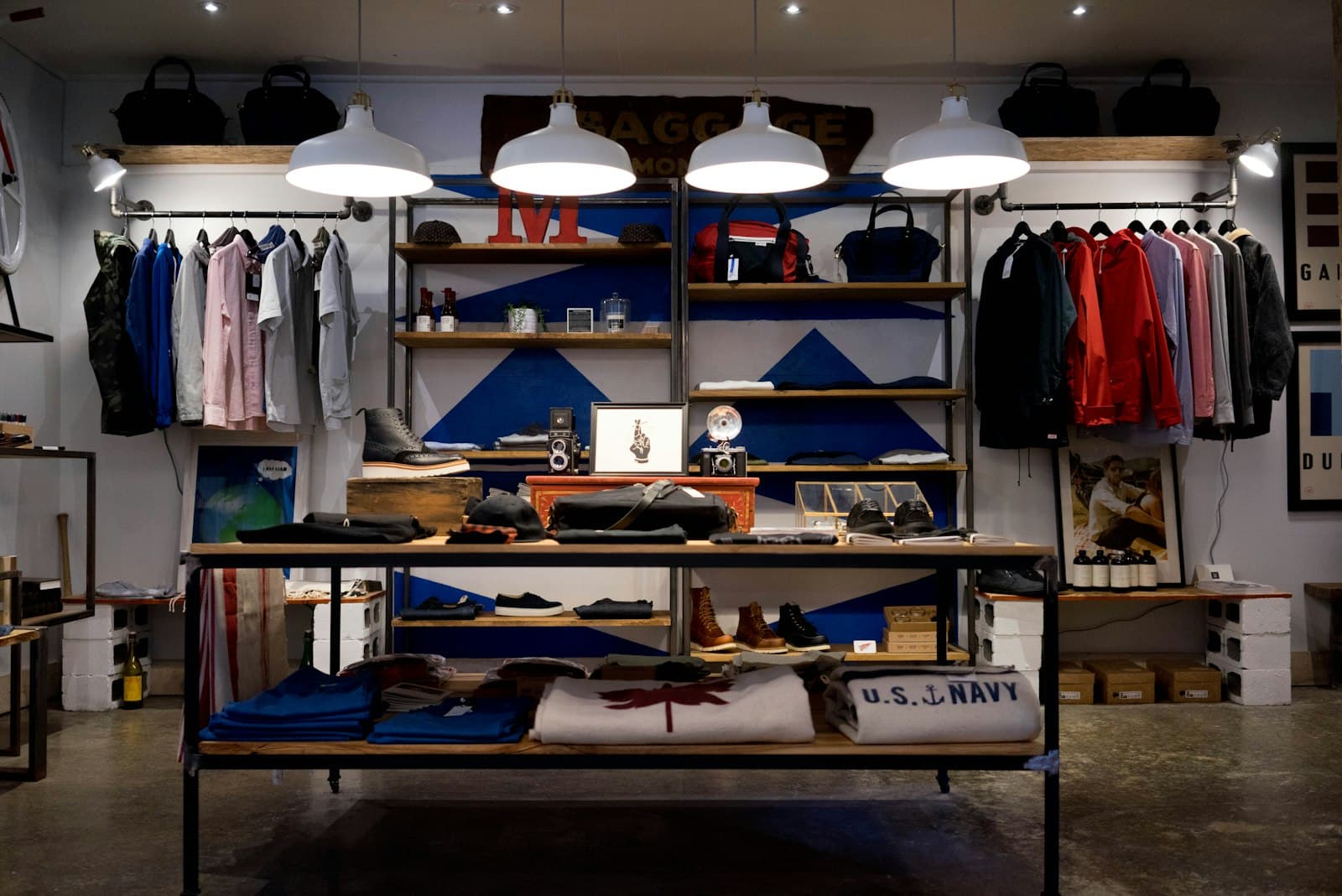 Curated men's fashion at Valloté Curated men's fashion at Valloté